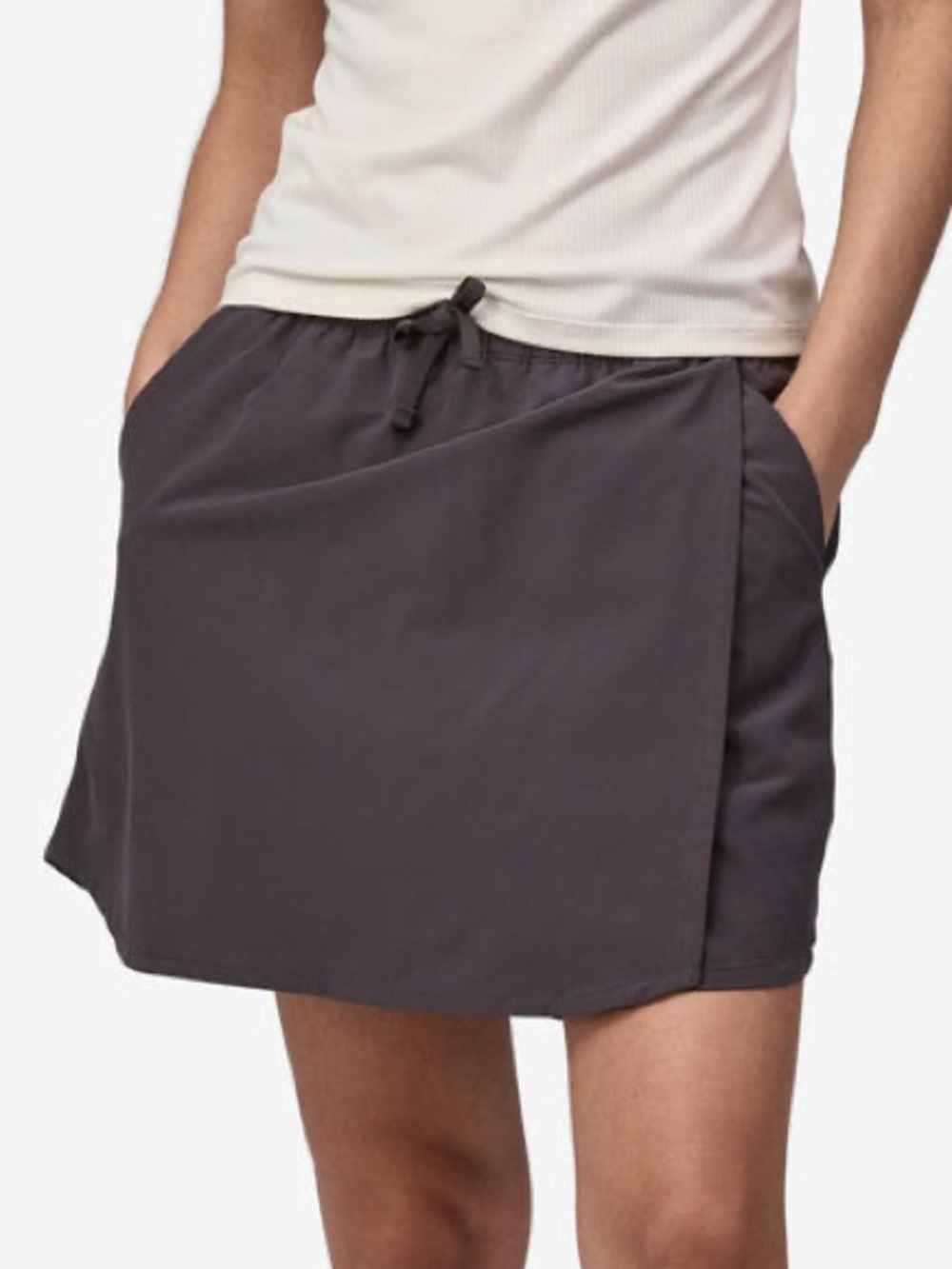 Patagonia Women’s Small Ink Washed Black Fleetwith Skort